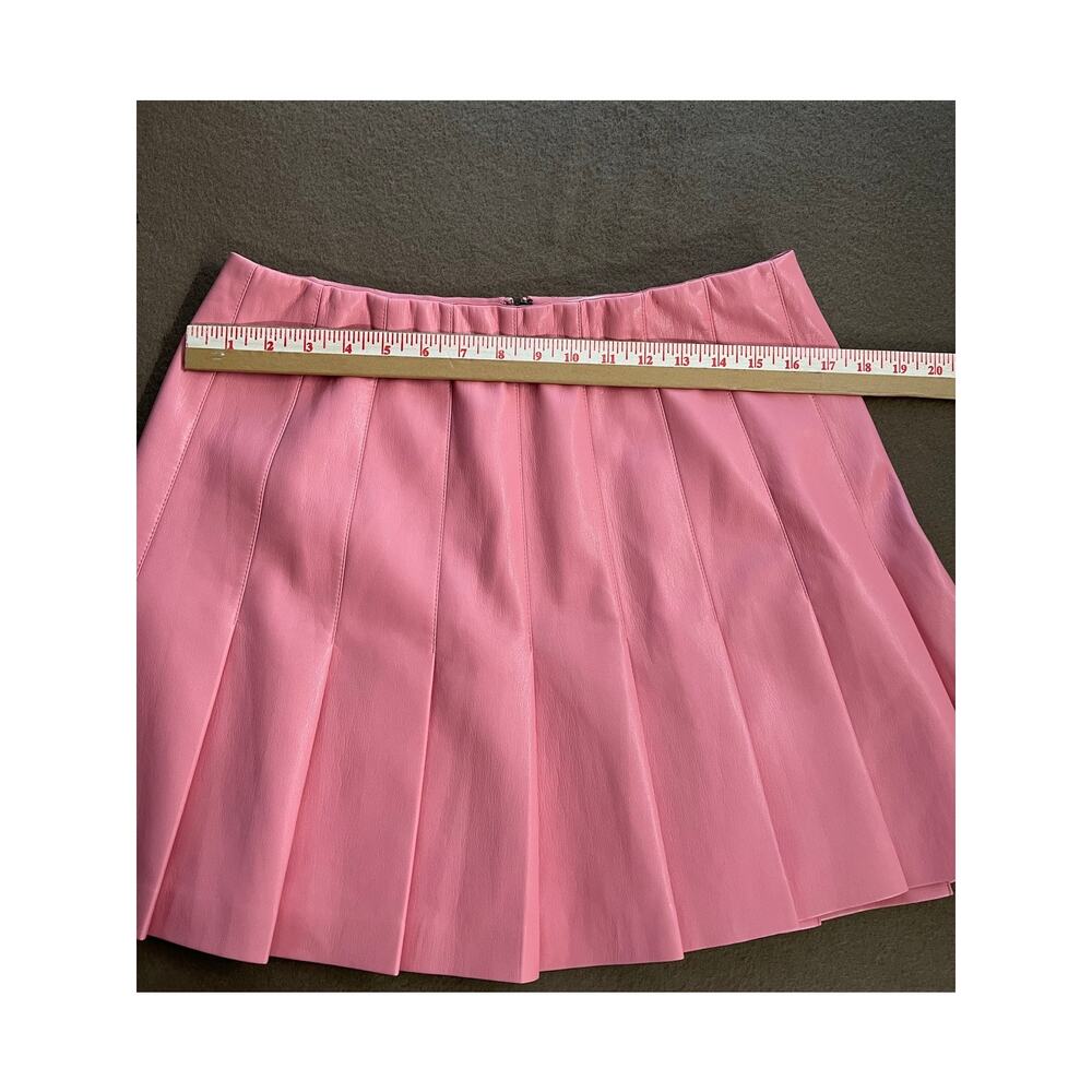 Alice + Olivia Carter Pleated Vegan Leather Peachy Rose Mini Skirt Sz. 14 Large - Picture 5 of 9